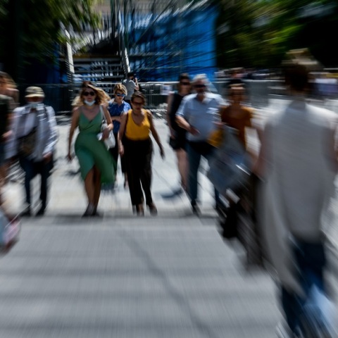 Αυξήσεις στους δημοσίους υπαλλήλους: Έτσι θα εφαρμοστούν