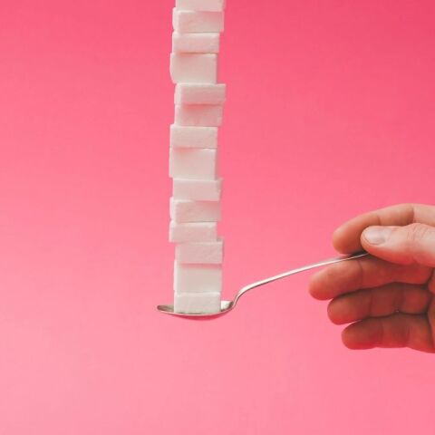 Ασπαρτάμη: Ο ΕΦΕΤ εξηγεί γιατί κρίθηκε δυνητικά καρκινογόνος ουσία από τον ΠΟΥ