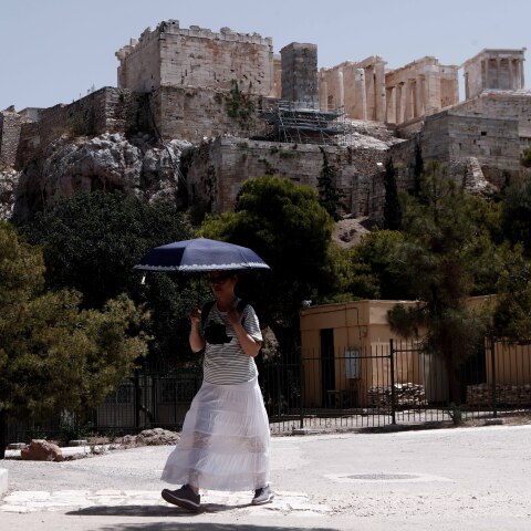 Κλειστή η Ακρόπολη για τους επισκέπτες το μεσημέρι