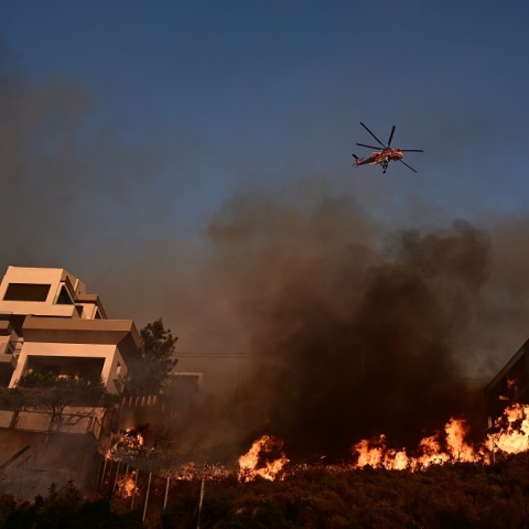 Φωτιές: Σε ξενοδοχεία οι πληγέντες από τις σημερινές πυρκαγιές