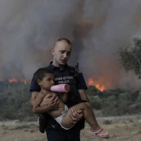Πρώτα η ανθρώπινη ζωή (και η ζωή των ζώων), μετά οι περιουσίες, τρίτο το δάσος