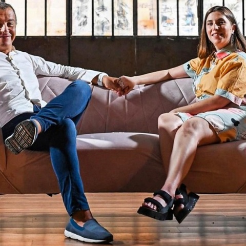 Αθηνά Τσαγκαράκη: Η σεναριογράφος της «Μουρμούρας» μίλησε στον Θεοδωράκη για τη σεξουαλική της απελευθέρωση