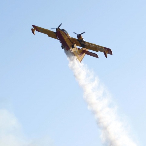 Canadair: Εντοπίστηκαν συντρίμμια: Κανένα ίχνος των δύο επιβαινόντων