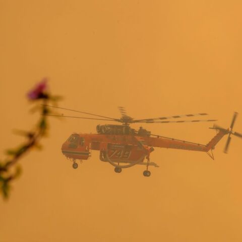 Κανένας εφησυχασμός στα πύρινα μέτωπα - Η κατάσταση σε Ρόδο, Κέρκυρα, Μαγνησία και Κάρυστο