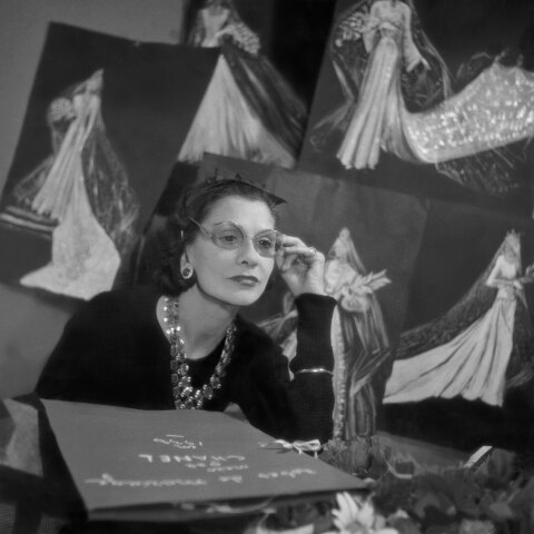 Η Gabrielle Chanel, στην οδό Cambon 31 στο Παρίσι, το 1937