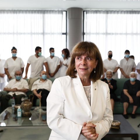 Η Κατερίνα Σακελλαροπούλου στο Ιωακείμειο Γηροκομείο