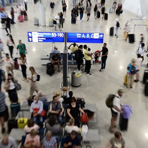 ΥΠΑ: Τον Ιούλιο διακινήθηκαν 11.342.154 επιβάτες στα αεροδρόμια της χώρας	