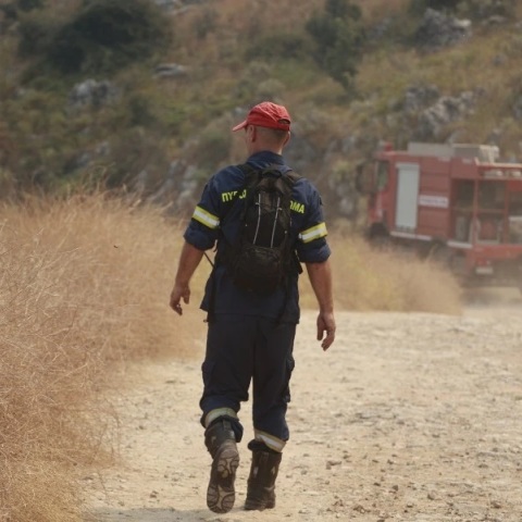 Φωτιές: Έκτακτη διυπουργική σύσκεψη στην Πολιτική Προστασία