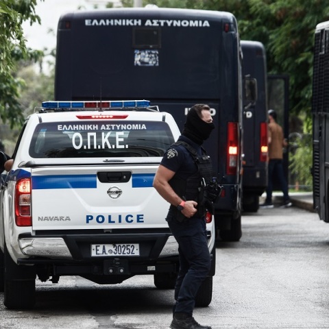 Έλεγχοι της ΕΛΑΣ σε συνδέσμους σε Αττική και Θεσσαλονίκη