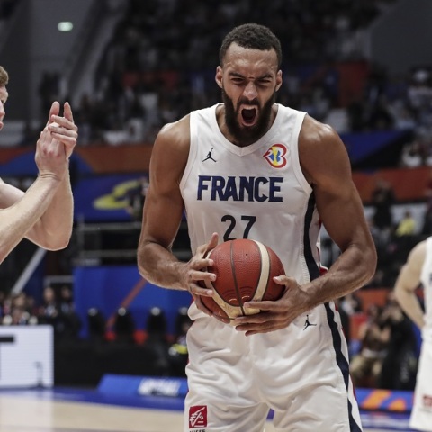 Γαλλία - Λετονία 86-88: Αποκλεισμός σοκ της Γαλλίας