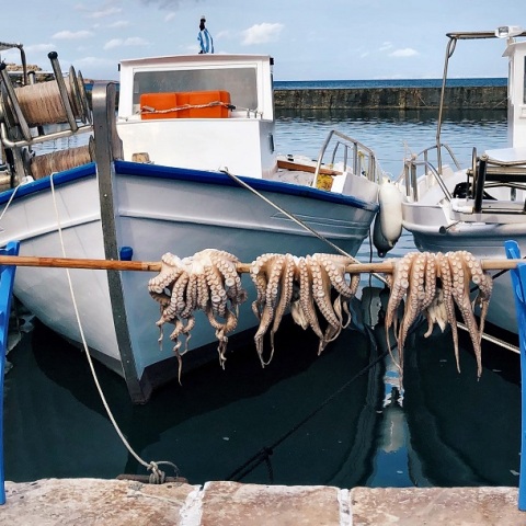 POS στο Αιγαίο: Λουκέτα και πρόστιμα σε 43 καταστήματα για φοροδιαφυγή