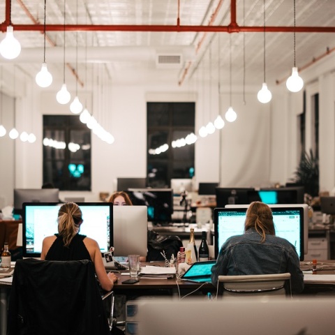 Δημόσιο: 30.000 προσλήψεις μόνιμου προσωπικού