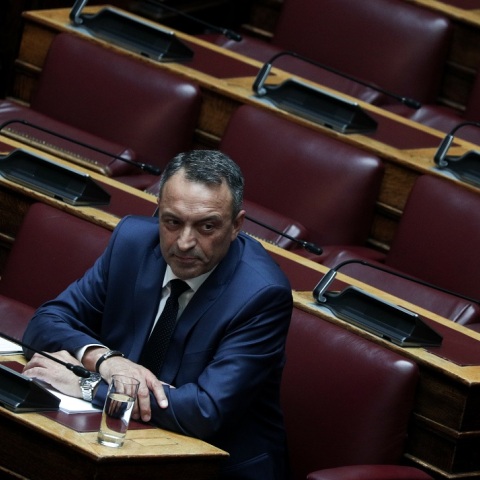 Μόνος στα έδρανα της Βουλής ο επικεφαλής των «Σπαρτιατών», Βασίλης Στίγκας