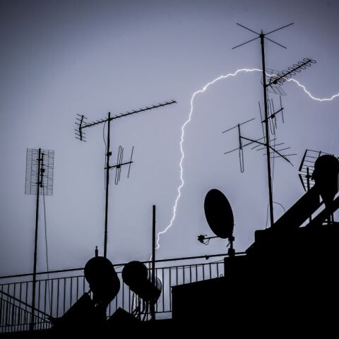 Επικίνδυνα καιρικά φαινόμενα και στην Αττική © EUROKINISSI/ΣΤΕΛΙΟΣ ΜΙΣΙΝΑΣ