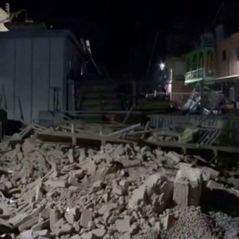 Συντρίμμια μετά τον μεγάλο σεισμό στο Μαρόκο