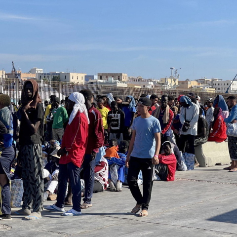 Αφίξεις-ρεκόρ μεταναστών στη Λαμπεντούζα της Ιταλίας