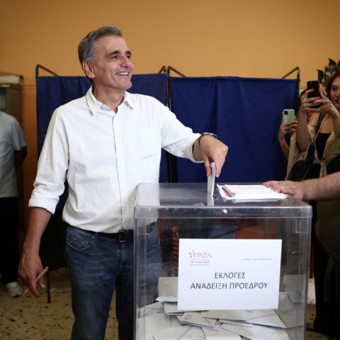 O υποψήφιος για την προεδρία του ΣΥΡΙΖΑ Ευκλείδης Τσακαλώτος © ΒΑΣΙΛΗΣ ΡΕΜΠΑΠΗΣ/EUROKINISSI