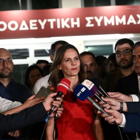 Η Έφη Αχτσιόγλου συγκέντρωσε 36,21% © TΑΤΙΑΝΑ ΜΠΟΛΑΡΗ/EUROKINISSI