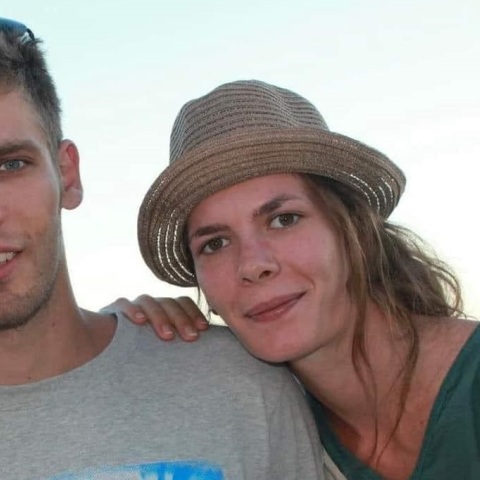 Οι δύο διερμηνείς που σκοτώθηκαν στο τροχαίο στη Λιβύη ήταν παιδιά του προέδρου της ελληνικής κοινότητας Βεγγάζης