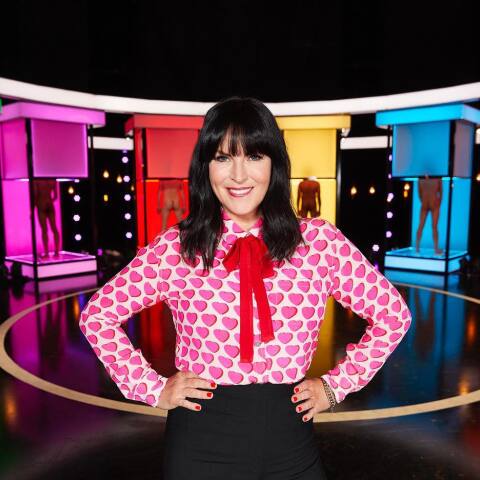 H παρουσιάστρια του ριάλιτι Naked Attraction