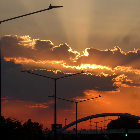 Ηλιοβασίλεμα με σύννεφα