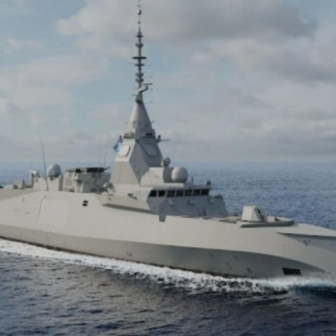 Η αρχική συμφωνία του 2021 για τρεις φρεγάτες έναντι περίπου 3 δισ. ευρώ 