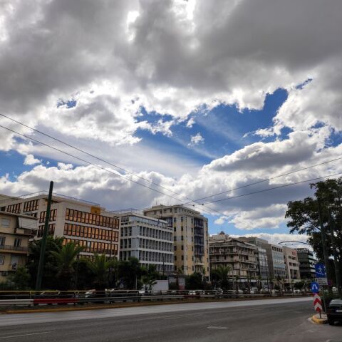 H πρόγνωση καιρού της ΕΜΥ για τη Δευτέρα ©ΓΙΑΝΝΗΣ ΠΑΝΑΓΟΠΟΥΛΟΣ/ EUROKINISSI