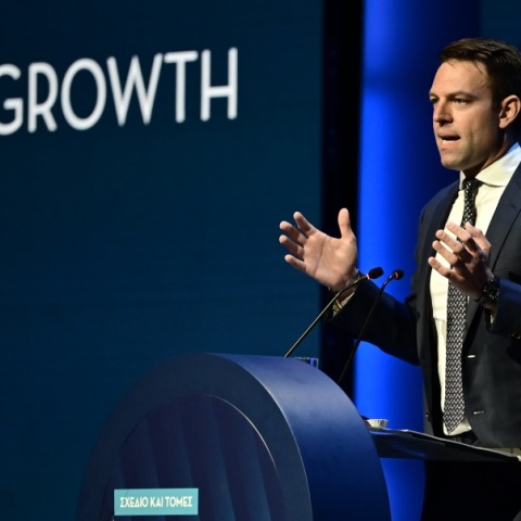 Ο πρόεδρος του ΣΥΡΙΖΑ Στέφανος Κασσελάκης στην Γενική Συνέλευση του ΣΕΒ © ΜΙΧΑΛΗΣ ΚΑΡΑΓΙΑΝΝΗΣ/EUROKINISSI