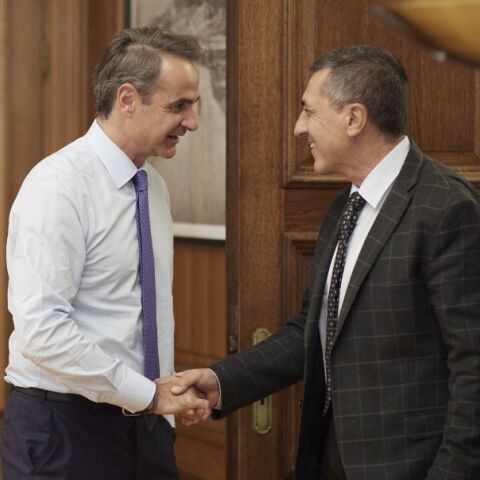 Συνάντηση του Κυριάκου Μητσοτάκη με τον Δημήτρη Κουρέτα © ΓΡΑΦΕΙΟ ΤΥΠΟΥ ΠΡΩΘΥΠΟΥΡΓΟΥ/ΔΗΜΗΤΡΗΣ ΠΑΠΑΜΗΤΣΟΣ