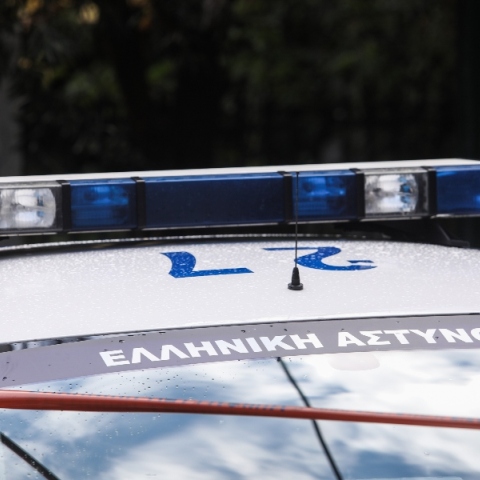 Ελεγχόμενη έκρηξη στη Γλυφάδα - Κλείνει την Πέμπτη τμήμα της Ποσειδώνος 