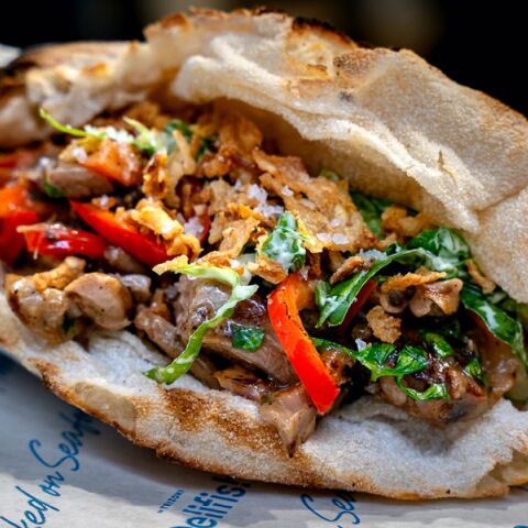 Delifish by Trizoni: Πιτόγυρο με τόνο, δέκα με τόνο!