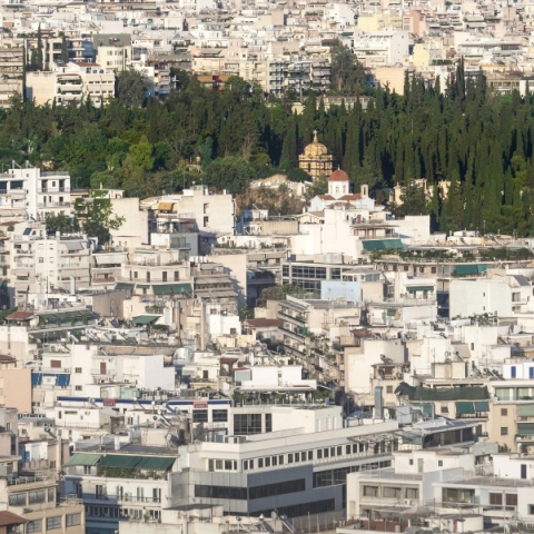 Airbnb: Οι νέες αλλαγές για την ρύθμιση της αγοράς των βραχυχρόνιων μισθώσεων