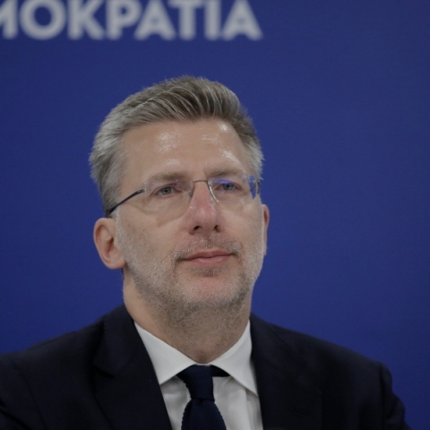 Άδικη χαρακτήρισε την κριτική που ασκείται στην κυβέρνηση ο υπουργός Επικρατείας