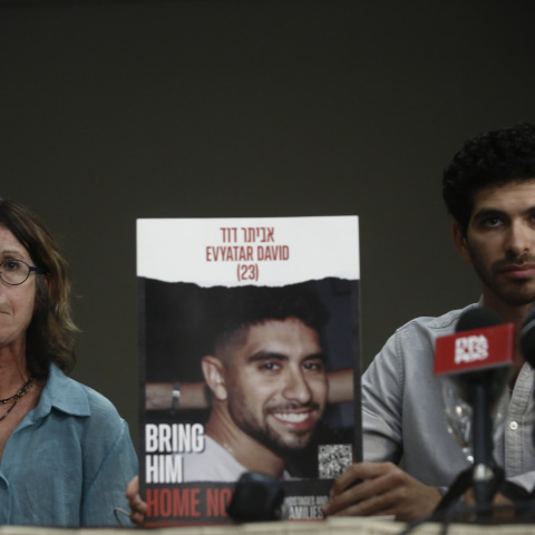 Συγγενείς ομήρων της Χαμάς παραθέτουν συνέντευξη Τύπου στην Αθήνα