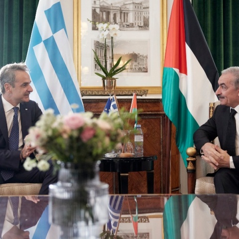 Διάσκεψη στο Παρίσι για την Γάζα:  Συνάντηση Μητσοτάκη με τον πρωθυπουργό της Παλαιστινιακής Αρχής