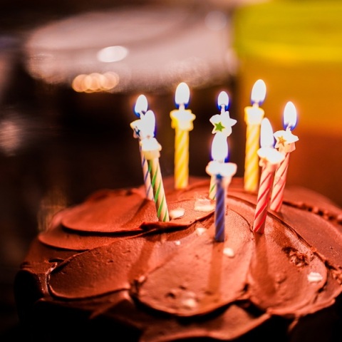 Αγοράκι 8 ετών γιόρτασε για πρώτη φορά τα γενέθλια του