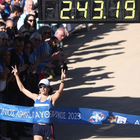 40ός Αυθεντικός Μαραθώνιος: Τρίτη στις γυναίκες τερμάτισε η Γκλόρια Πριβιλέτζιο