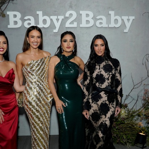 Baby2Baby Gala: Αστέρες του Χόλυγουντ συγκέντρωσαν 12 εκατ. δολάρια για παιδιά που ζουν υπό συνθήκες φτώχειας	