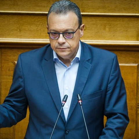 Σ. Φάμελλος: «Βιάστηκαν οι σύντροφοι και συντρόφισσές μου να αποχωρήσουν» 