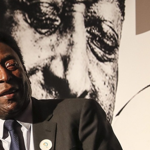 Πελέ: Σαν σήμερα πετυχαίνει το 1000ο γκολ και γίνεται γραμματόσημο