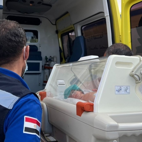 28 πρόωρα βρέφη μεταφέρθηκαν από τη Γάζα στην Αίγυπτο		