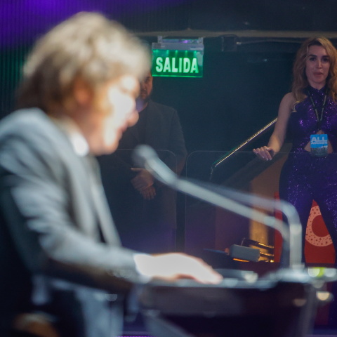 Η Φατίμα Φλόρεζ σε ομιλία του Χαβιέ Μιλέι