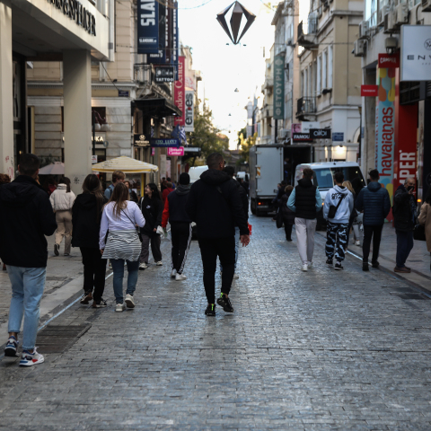 Αγοραστική κίνηση στην Ερμού