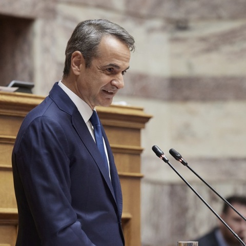 Μητσοτάκης προς ΣΥΡΙΖΑ: «Κινδυνεύετε να γίνεται κόμμα Black Friday με -50% παρουσία»