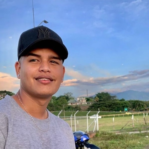 Μαχαιρωμένος βρέθηκε 23χρονος ηθοποιός του Netflix με δεμένα χέρια και πόδια