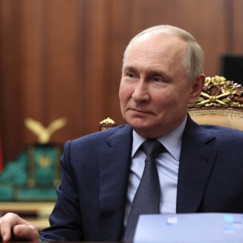 Πούτιν: Η Ρωσία θα αναπτύξει νέα τεχνολογία AI για να αντιμετωπίσει το δυτικό μονοπώλιο