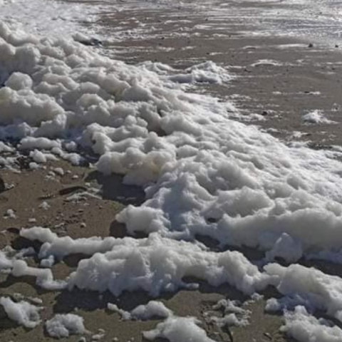 Η νότια Κρήτη καλύφθηκε από αφρούς - Τι είναι το «Capuccino coast»