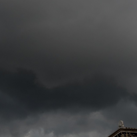 Σύννεφα στην Αθήνα