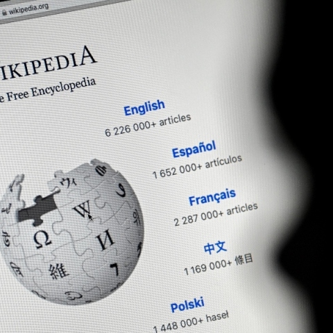 Wikipedia: Δείτε ποια άρθρα είχαν τις περισσότερες προβολές μέσα στο 2023 στην πιο δημοφιλή εγκυκλοπαίδεια του Διαδικτύου Με 50 εκατομμύρια προβολές φέτος το ChatGPT βρίσκεται στην πρώτη θέση