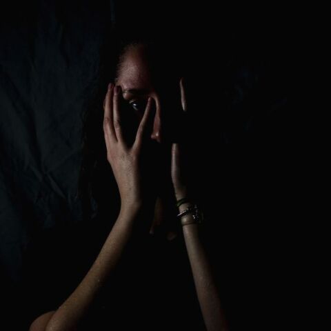 Η Γεωργία δεν είναι η μοναδική περίπτωση γυναίκας που είτε κρύφτηκε είτε δεν κρύφτηκε, δολοφονήθηκε από τον σύντροφό της